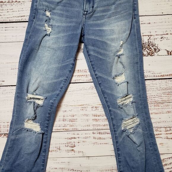 Abercrombie & Fitch Harper Low rise ankle Jeans - Size 26 / 2 distressed - Picture 3 of 11